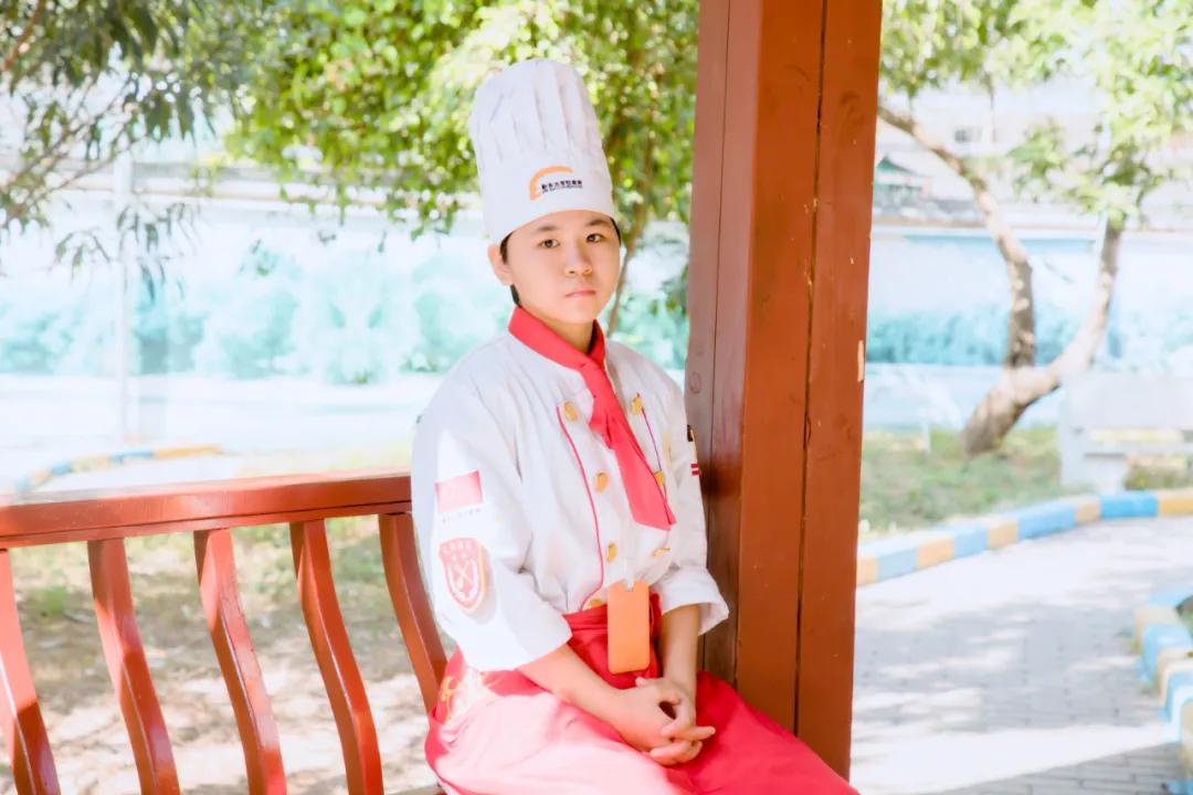 新生心声丨沈淑萍：15岁女孩“学厨记” 不畏偏见学中餐