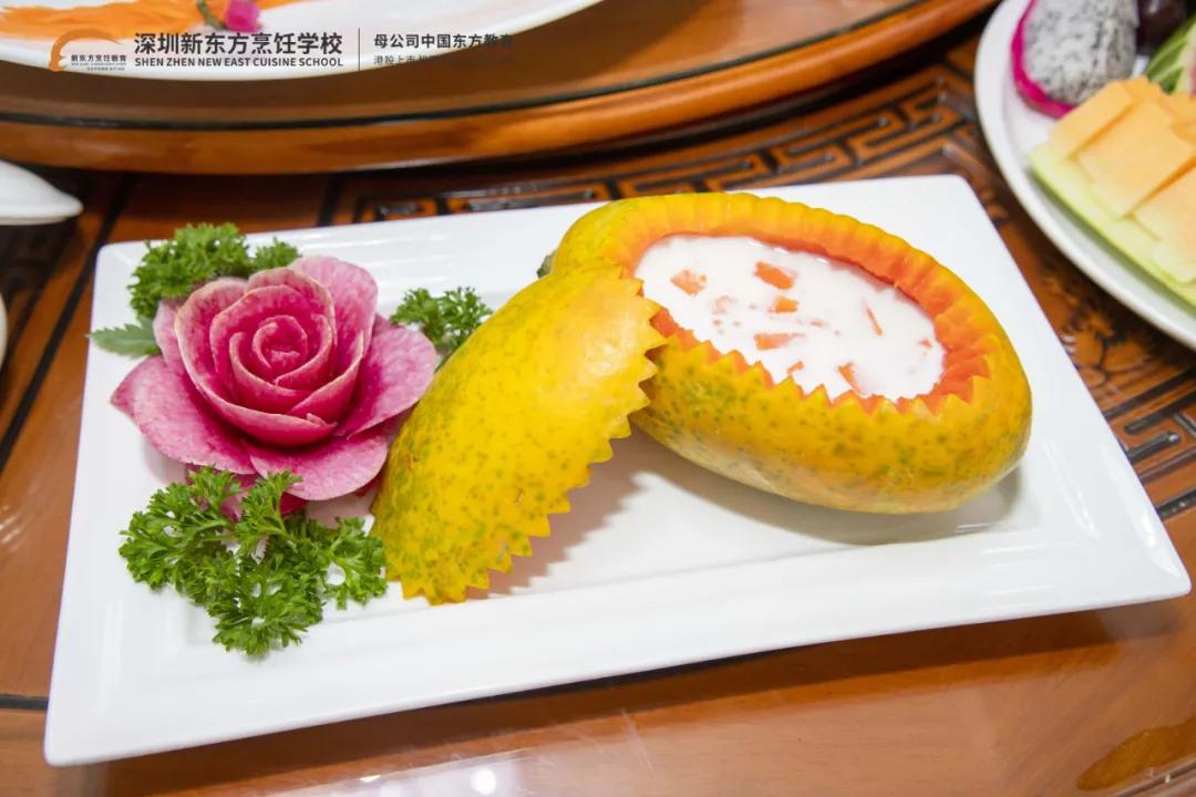 粤菜行政总厨班迎来毕业季 用一场宴席展告别我的老师与同学 