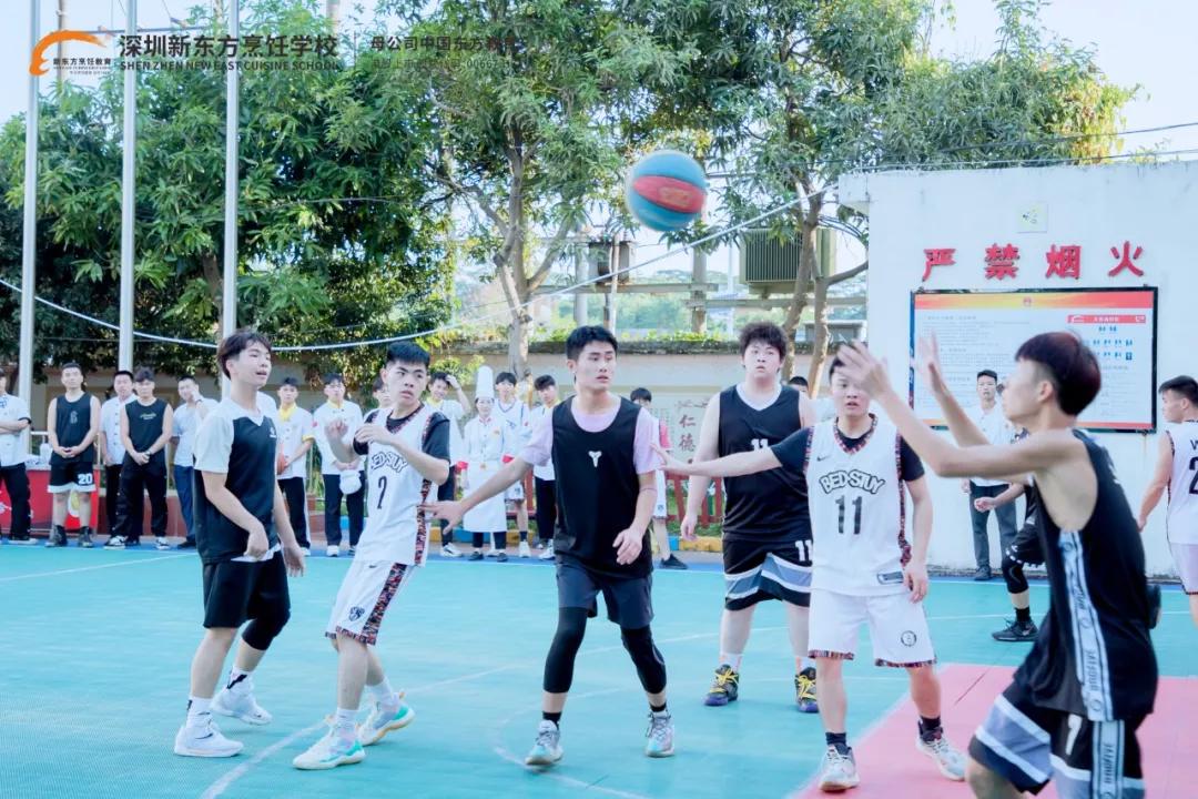活力新东方 相约篮球赛丨少年灌篮高手来了，这么帅气小哥哥你喜欢谁 
