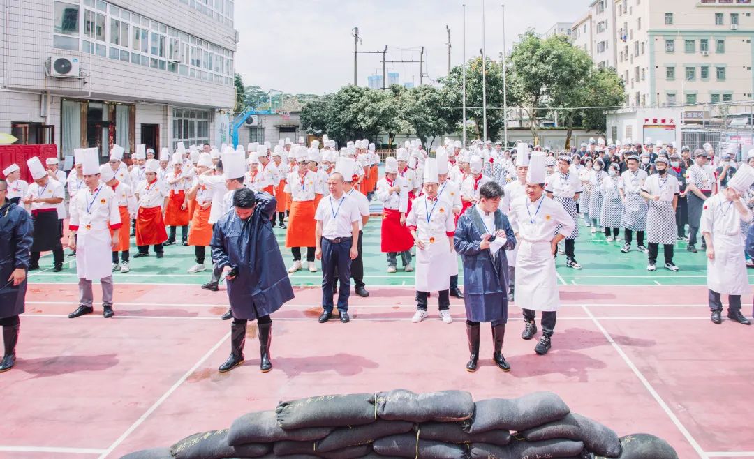 演练即实战｜坪山区人力资源局于深圳新东方烹饪学校开展2022年度安全生产月三防培训暨应急演练