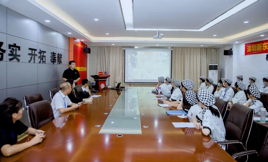 企业宣讲会｜卡玛王子走进深圳新东方，与学子一对一面谈答疑