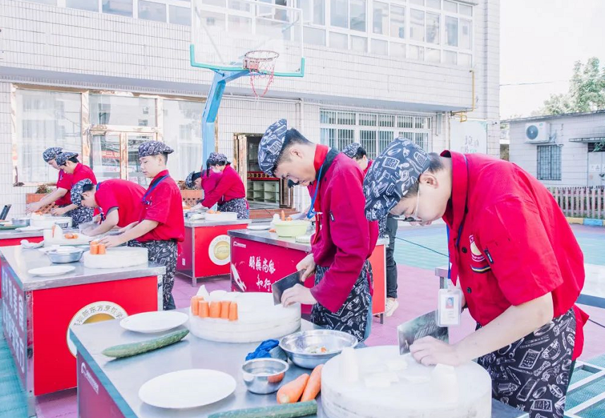 深圳新东方新生刀工阶段考核第一天回顾，行远自迩，笃行不怠。打好基本功，逐步前进！