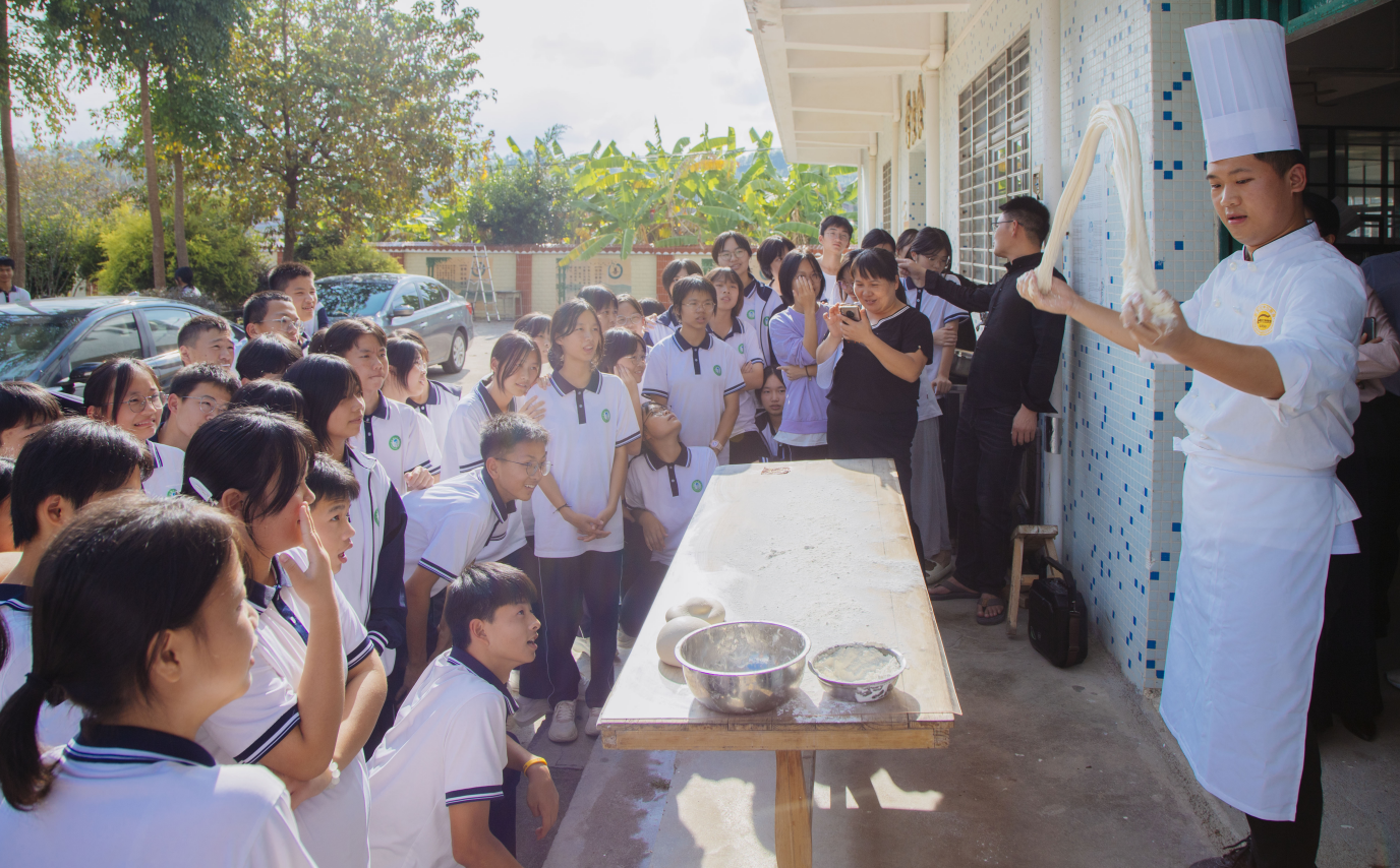 为“双减”赋能！深圳新东方劳技课进校园活动顺利完成！