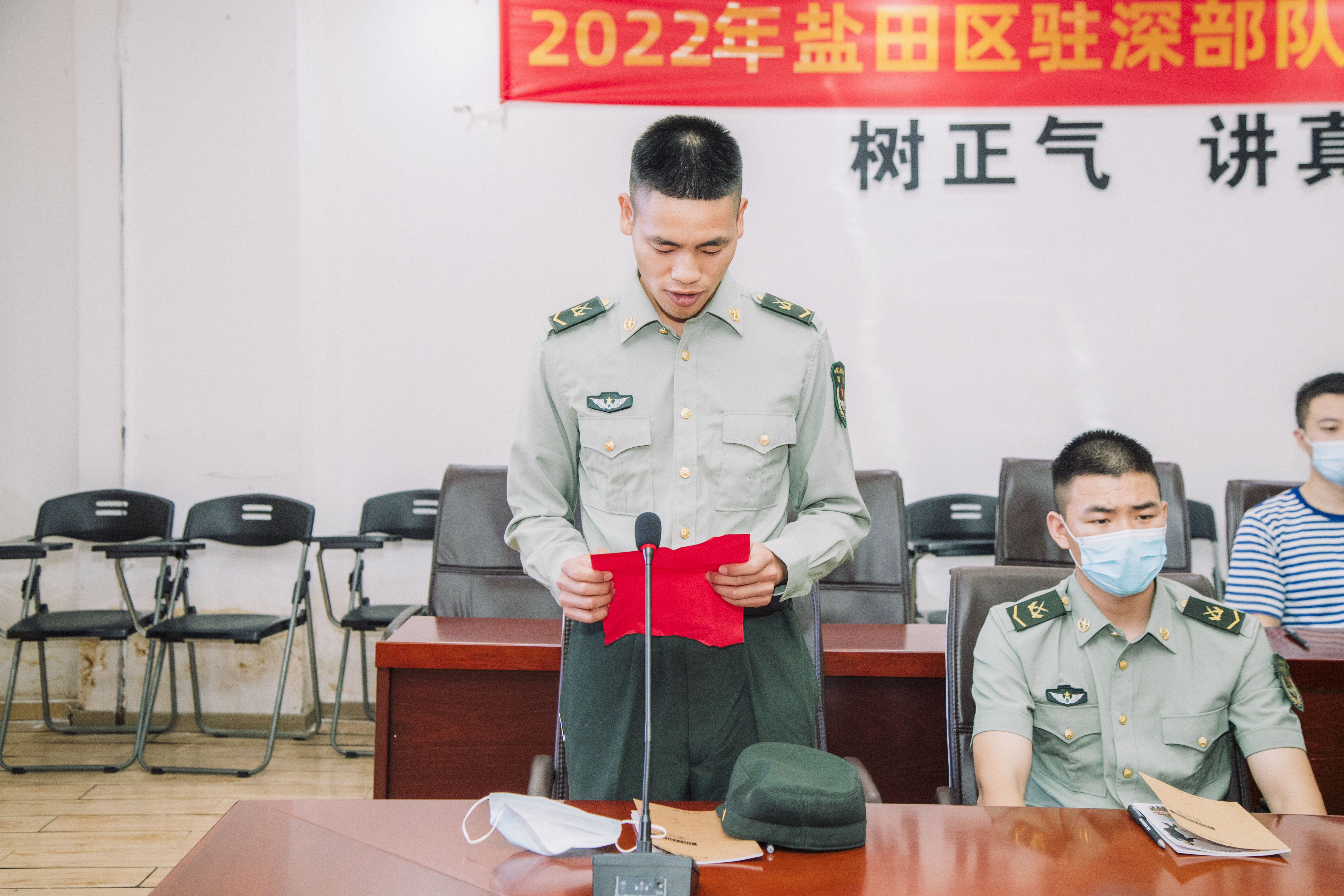 深圳市盐田区驻深部队官兵“粤菜师傅”培训班训练在我校落下帷幕~