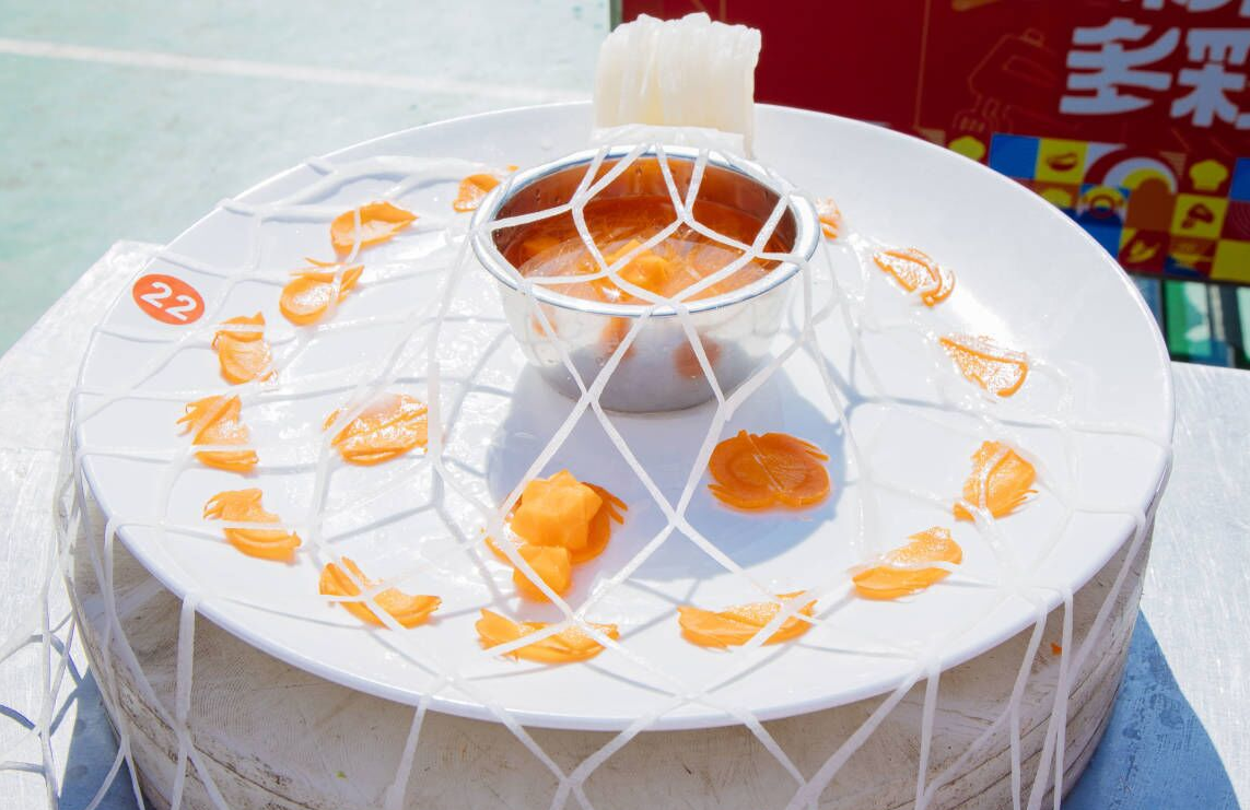 『刀工考核』“说到刀工，我们是认真的！”直击烹饪营养与工艺班同学刀工考核现场~