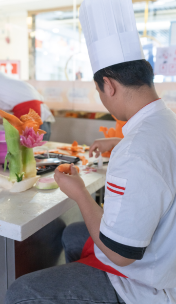 传承中华传统手艺，看大厨精英同学在雕刻阶段考核上各展风采~