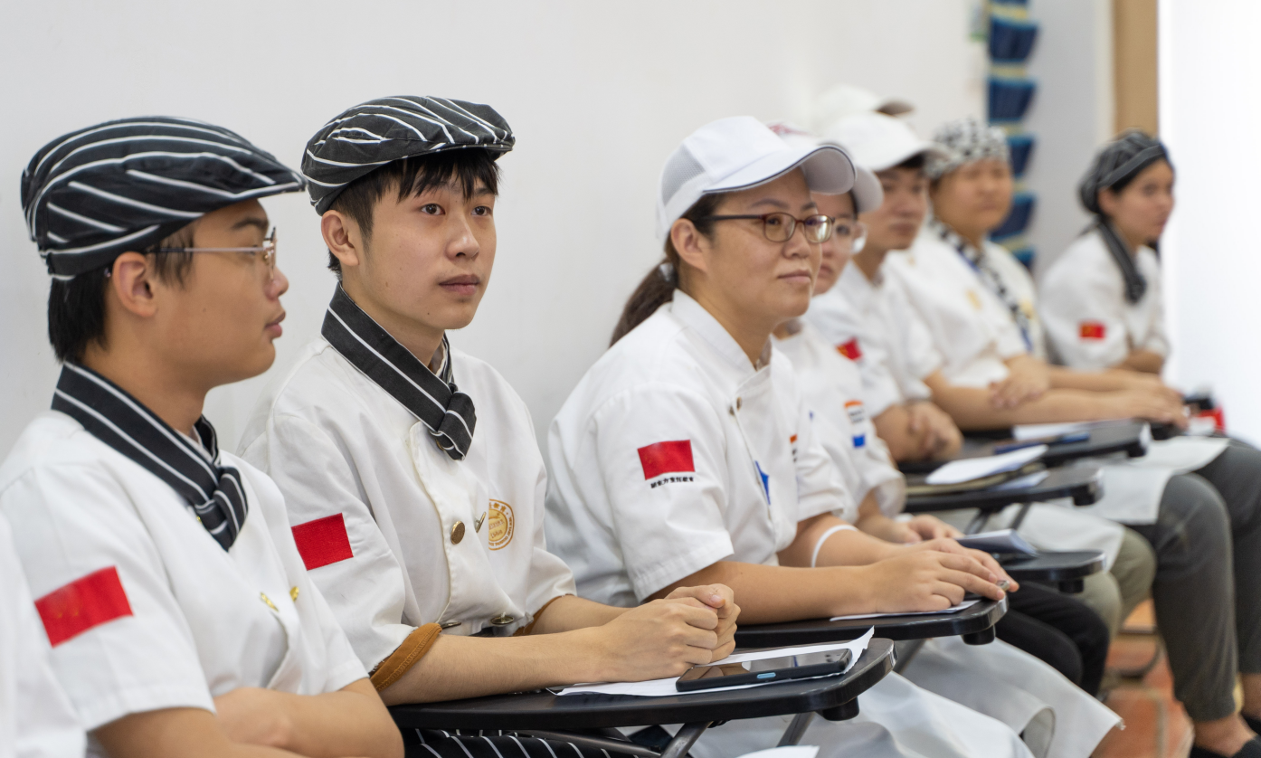 『就业服务』深圳酥小贡餐饮管理有限公司HR到校现场招聘~