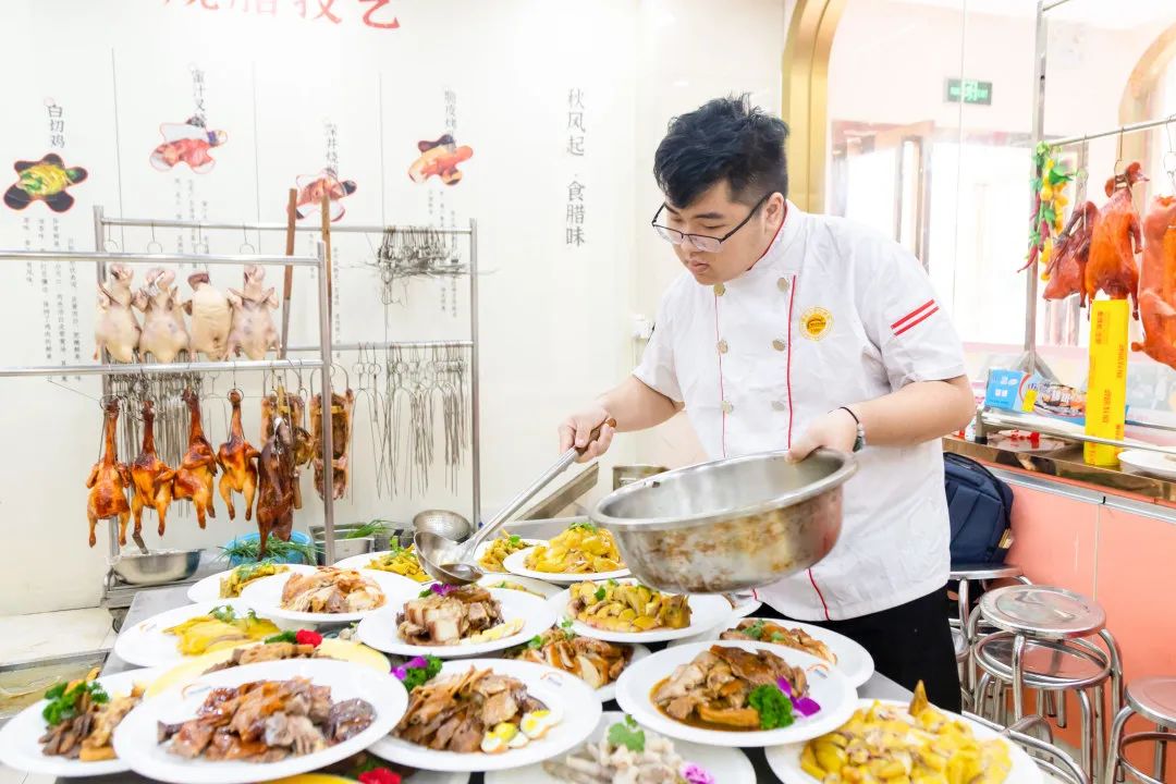 真香！烧腊选修班同学们的这场结业作品展，用“食”力征服大家的胃