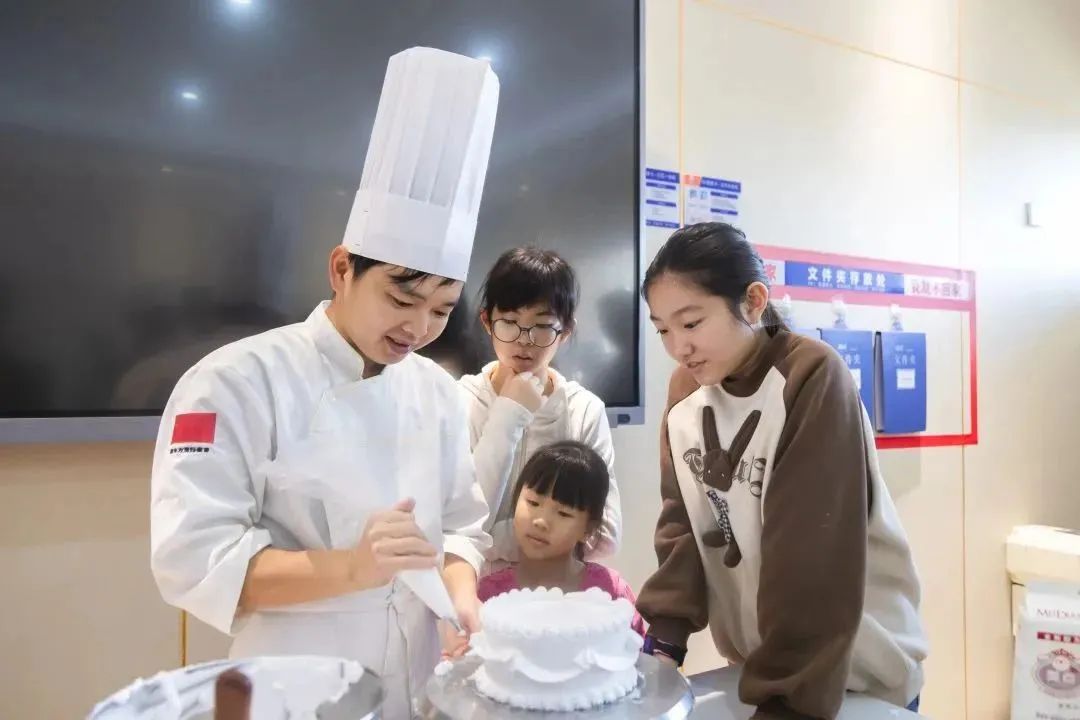 烘然心动，快乐加焙！深圳新东方体验课活动现场回顾