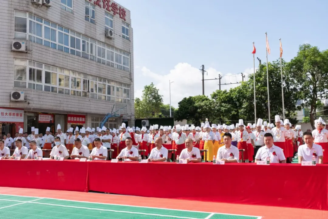 深圳新东方&黄大妈 校企共建班揭牌仪式圆满举行！产教融合，定向培养，齐心协力谋发展！