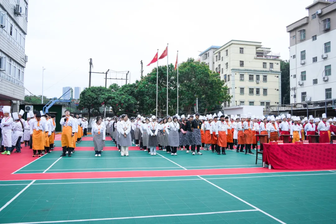 深圳新东方烹饪学校 | 职教开学第一课，追光而遇，沐光而行。