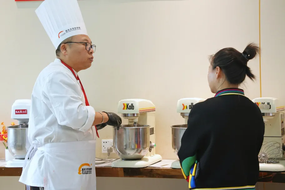 别再隔着屏幕 “云学习” 西点啦！来线下亲身体验一下！