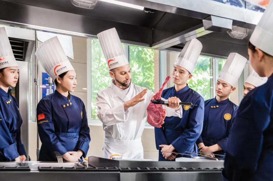 在深圳新东方，成为自己的光