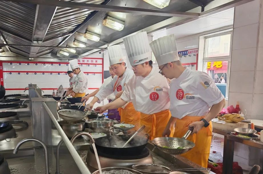 【赛事回顾】燃动鹏城！第九届新东方杯全国烹饪职业技能大赛 深圳赛区预赛圆满收官！   